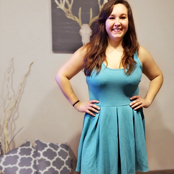 Fit and Flare Summer Dress - Picture 3 of 9